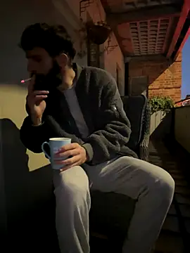 Michel huge online show from November 11, 2025, 7:19 am