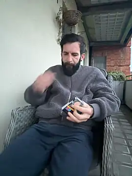 Michel huge online show from November 22, 2025, 7:51 am