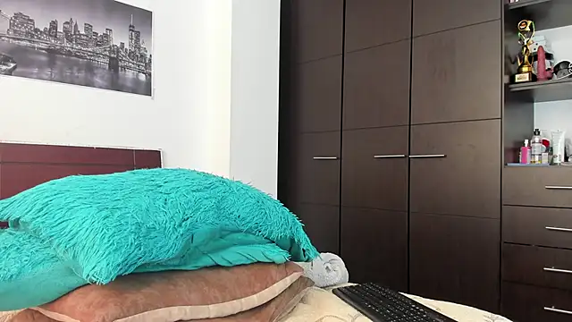 Snapshot of AntonyDAngelo25 chatting on January 13, 2026, 6:13 pm AntonyDAngelo25 online show from January 13, 2026, 6:13 pm