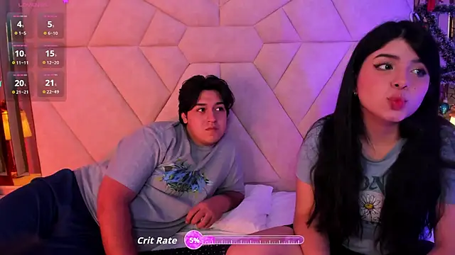 Snapshot of EmilyANDrew_ chatting on December 16, 2025, 5:23 am EmilyANDrew online show from December 16, 2025, 5:23 am