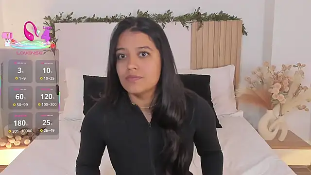 Snapshot of Camila_Bustamante chatting on January 10, 2026, 3:36 pm Camila Bustamante online show from January 10, 2026, 3:36 pm