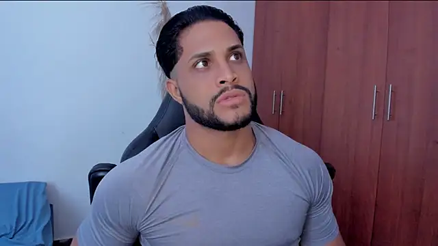 Pier Simons online show from March 31, 2026, 12:49 pm