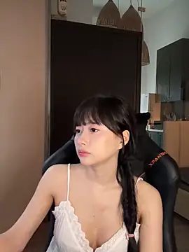 Snapshot of _Meimeibaby_ chatting on October 7, 2025, 8:11 am Meimeibaby online show from October 7, 2025, 8:11 am