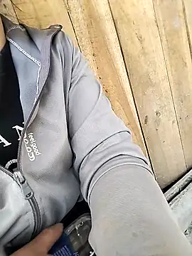 Tiyir597 online show from December 22, 2025, 5:48 am