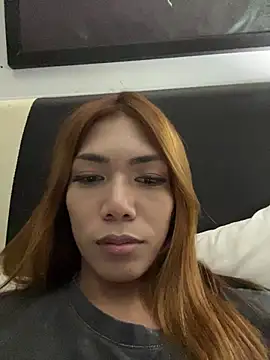 Snapshot of Xhugebatecum chatting on February 24, 2026, 6:39 pm Xhugebatecum online show from February 24, 2026, 6:39 pm