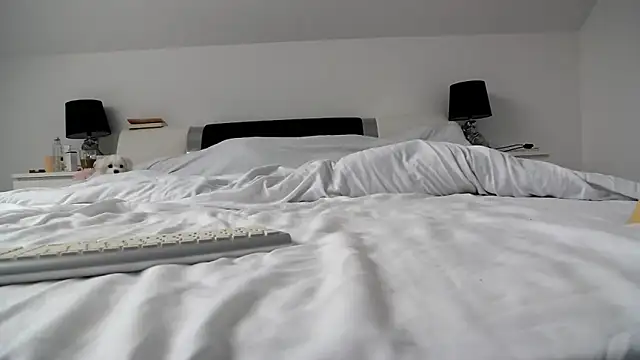 Snapshot of ArabianMalikah chatting on October 14, 2025, 6:36 am ArabianMalikah online show from October 14, 2025, 6:36 am