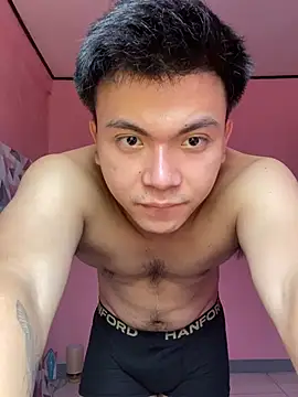 Snapshot of JerichoGutierez chatting on July 16, 2026, 4:18 am JerichoGutierez online show from July 16, 2026, 4:18 am