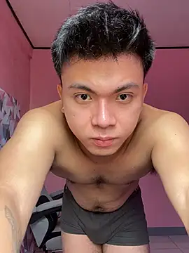 Snapshot of JerichoGutierez chatting on August 4, 2026, 2:37 am JerichoGutierez online show from August 4, 2026, 2:37 am