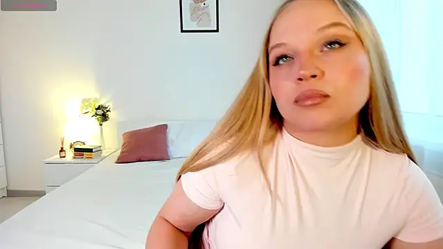 Snapshot of Irene_sooth chatting on December 4, 2025, 8:23 am Irene sooth online show from December 4, 2025, 8:23 am