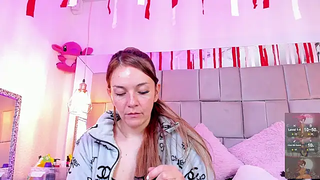 antoneella jones online show from October 16, 2025, 1:01 pm