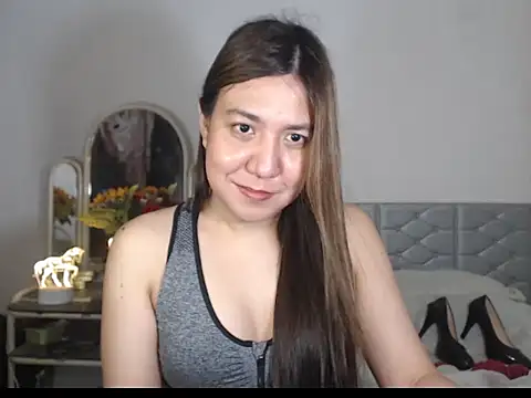 stellahugeX online show from December 14, 2025, 8:57 pm