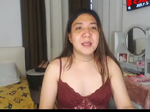 Snapshot of stellahugeX chatting on April 12, 2026, 12:26 am stellahugeX online show from April 12, 2026, 12:26 am