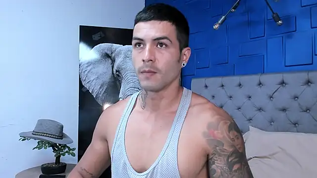 andres-clark92 online show from September 18, 2025, 6:10 pm