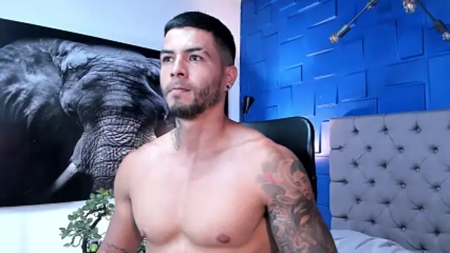 andres-clark92 online show from November 23, 2025, 6:08 pm