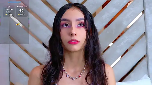 Sarah-Grace online show from October 27, 2025, 2:48 am