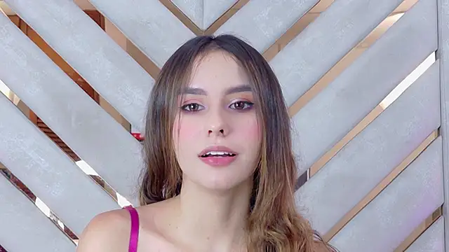 Sarah-Grace online show from June 6, 2026, 1:00 am
