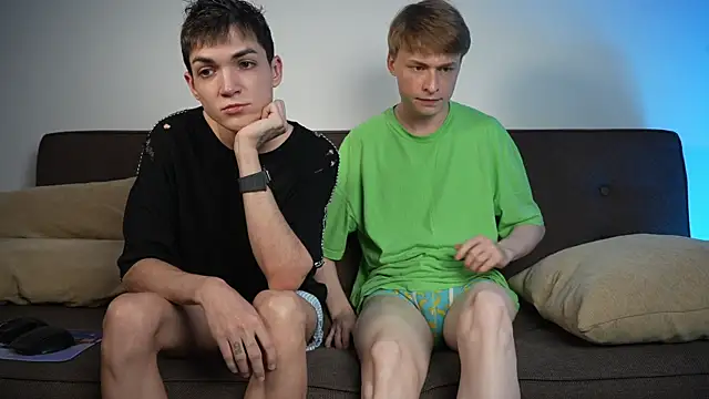 Snapshot of MattyandAiden chatting on December 4, 2025, 6:49 pm MattyandAiden online show from December 4, 2025, 6:49 pm