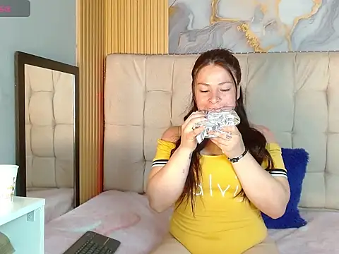 miadoll303av online show from October 16, 2025, 1:12 pm