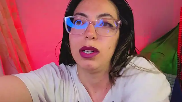 Snapshot of Miranda_sexlove_ chatting on January 6, 2026, 7:34 am Miranda sexlove online show from January 6, 2026, 7:34 am