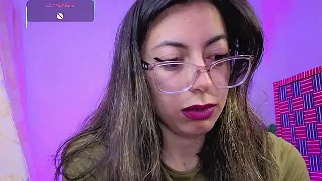 Snapshot of Miranda_sexlove_ chatting on January 12, 2026, 6:07 am Miranda sexlove online show from January 12, 2026, 6:07 am