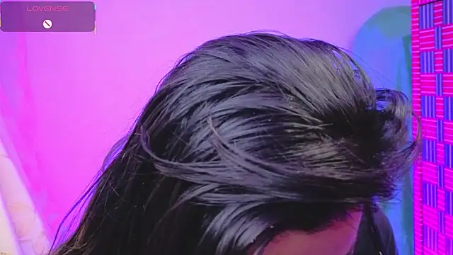 Snapshot of Miranda_sexlove_ chatting on February 12, 2026, 6:08 am Miranda sexlove online show from February 12, 2026, 6:08 am