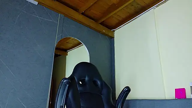 ALANNFERRER online show from February 28, 2026, 10:16 am