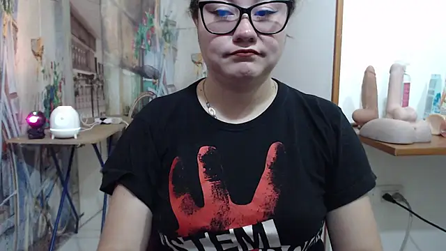 Snapshot of greeneyes_nurse chatting on February 13, 2026, 6:59 pm greeneyes nurse online show from February 13, 2026, 6:59 pm