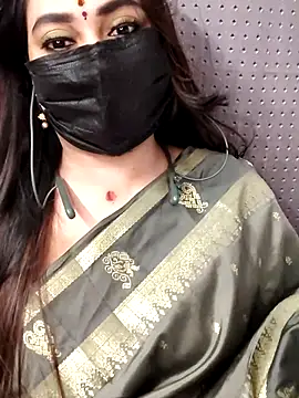 Snapshot of Cutie_nila26 chatting on October 17, 2025, 5:21 am Cutie nila26 online show from October 17, 2025, 5:21 am