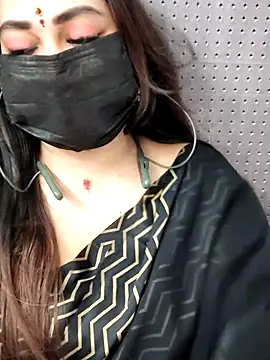 Snapshot of Cutie_nila26 chatting on November 9, 2025, 6:23 am Cutie nila26 online show from November 9, 2025, 6:23 am