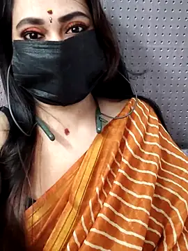 Snapshot of Cutie_nila26 chatting on November 12, 2025, 5:30 am Cutie nila26 online show from November 12, 2025, 5:30 am