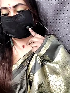 Snapshot of Cutie_nila26 chatting on November 14, 2025, 6:12 am Cutie nila26 online show from November 14, 2025, 6:12 am