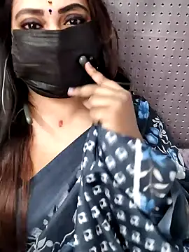 Snapshot of Cutie_nila26 chatting on November 19, 2025, 4:34 am Cutie nila26 online show from November 19, 2025, 4:34 am