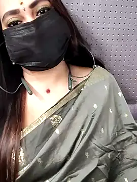 Snapshot of Cutie_nila26 chatting on November 25, 2025, 5:07 am Cutie nila26 online show from November 25, 2025, 5:07 am