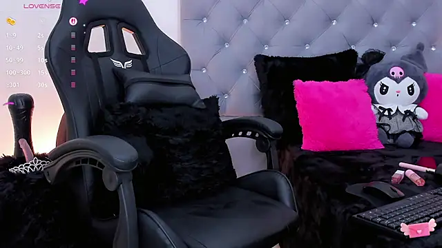 jazlyn G online show from April 9, 2026, 6:19 am