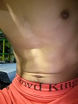 Snapshot of REM1829 chatting on December 22, 2025, 9:06 am REM1829 online show from December 22, 2025, 9:06 am