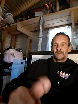 Snapshot of Hungwell1515 chatting on November 17, 2025, 2:23 pm Hungwell1515 online show from November 17, 2025, 2:23 pm