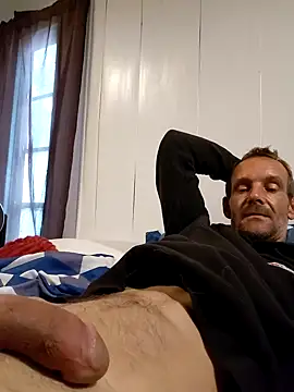 Snapshot of Hungwell1515 chatting on November 24, 2025, 2:39 pm Hungwell1515 online show from November 24, 2025, 2:39 pm