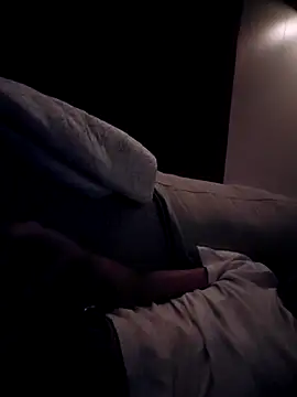 Snapshot of Hungwell1515 chatting on December 1, 2025, 10:20 am Hungwell1515 online show from December 1, 2025, 10:20 am