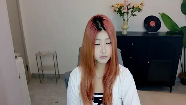 Snapshot of xiaouli chatting on October 26, 2025, 5:46 am xiaouli online show from October 26, 2025, 5:46 am