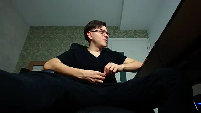 Snapshot of FelixStarkk chatting on October 23, 2025, 4:12 am FelixStarkk online show from October 23, 2025, 4:12 am