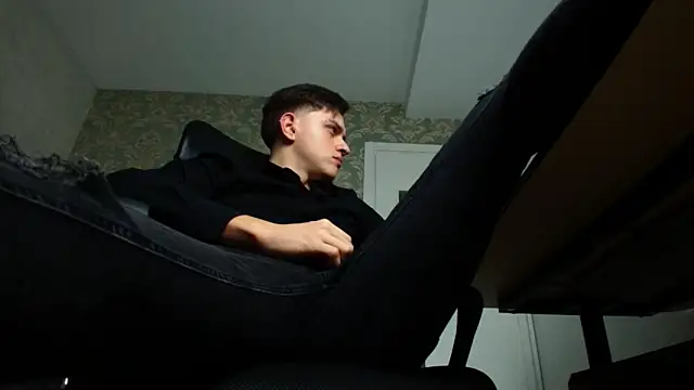 Snapshot of FelixStarkk chatting on October 28, 2025, 5:11 am FelixStarkk online show from October 28, 2025, 5:11 am