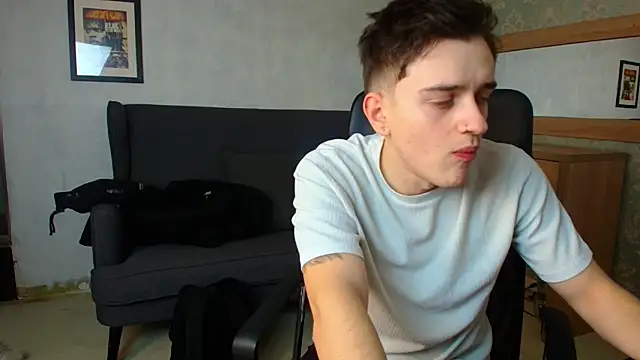 Snapshot of FelixStarkk chatting on December 18, 2025, 5:24 am FelixStarkk online show from December 18, 2025, 5:24 am