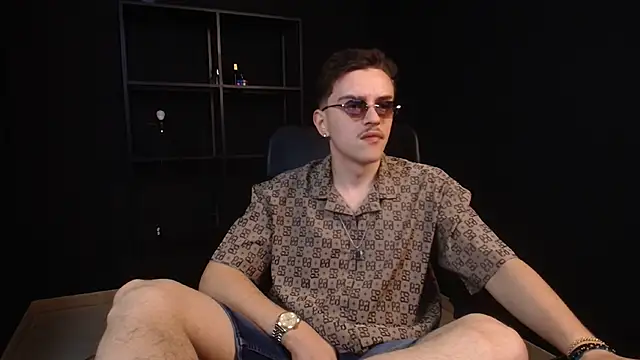 FelixStarkk online show from July 7, 2026, 7:23 am