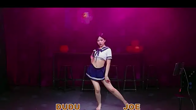 yznt-dudu online show from November 8, 2025, 9:09 am