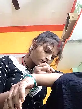 Snapshot of Hot_mirchjii chatting on November 6, 2025, 9:10 am Hot mirchjii online show from November 6, 2025, 9:10 am