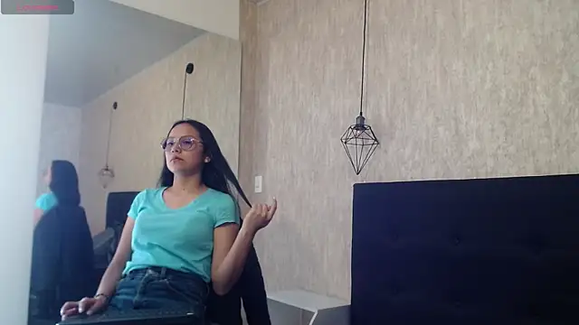 katalina07 1 online show from November 23, 2025, 3:12 pm