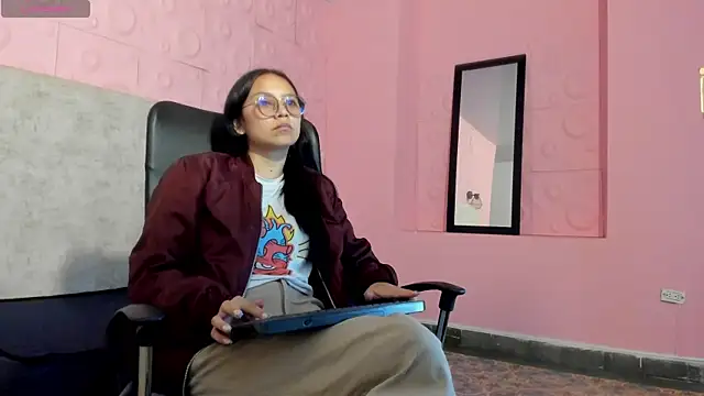katalina07 1 online show from April 30, 2026, 2:34 pm