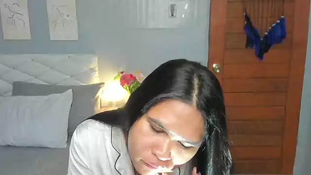 AlianaBlair online show from September 13, 2025, 1:00 pm