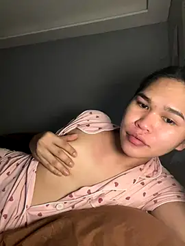 AlianaBlair online show from November 3, 2025, 1:19 am