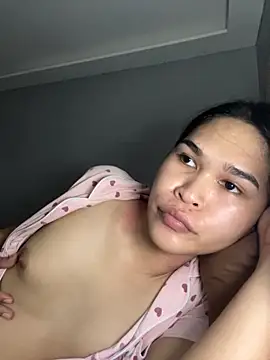 AlianaBlair online show from November 14, 2025, 5:17 am